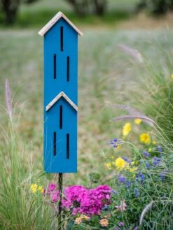 Butterfly Townhouse Shelter 9 Butterfly Townhouse Shelter -Gardeners Supply Company 3 4 crop 8608869 4326 tif