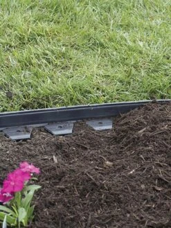 EasyFlex™ No Dig Edging, 50' -Gardeners Supply Company 8592452 003V 3 4