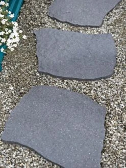 Recycled Rubber Flagstone Stepping Stone -Gardeners Supply Company 8594282 0007 tif