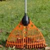 Magic Fly® Leaf Rake -Gardeners Supply Company 8611047 02V tif