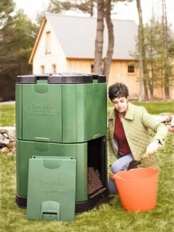 Aerobin®400 Composter -Gardeners Supply Company GS38183 02 tif